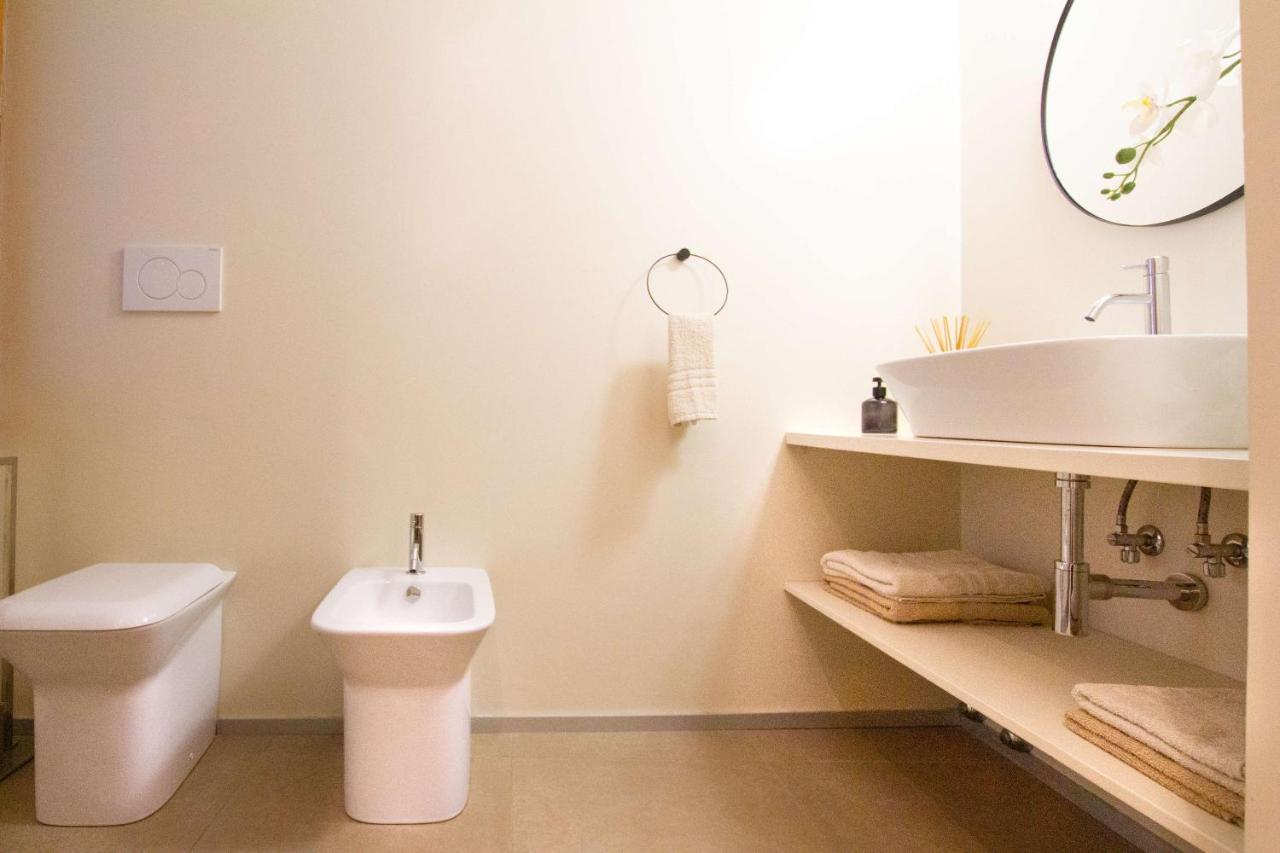 Dolfin Apartment * * * * * トレヴィーゾ エクステリア 写真